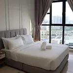 Trion Luxe Service Suite At Klcc