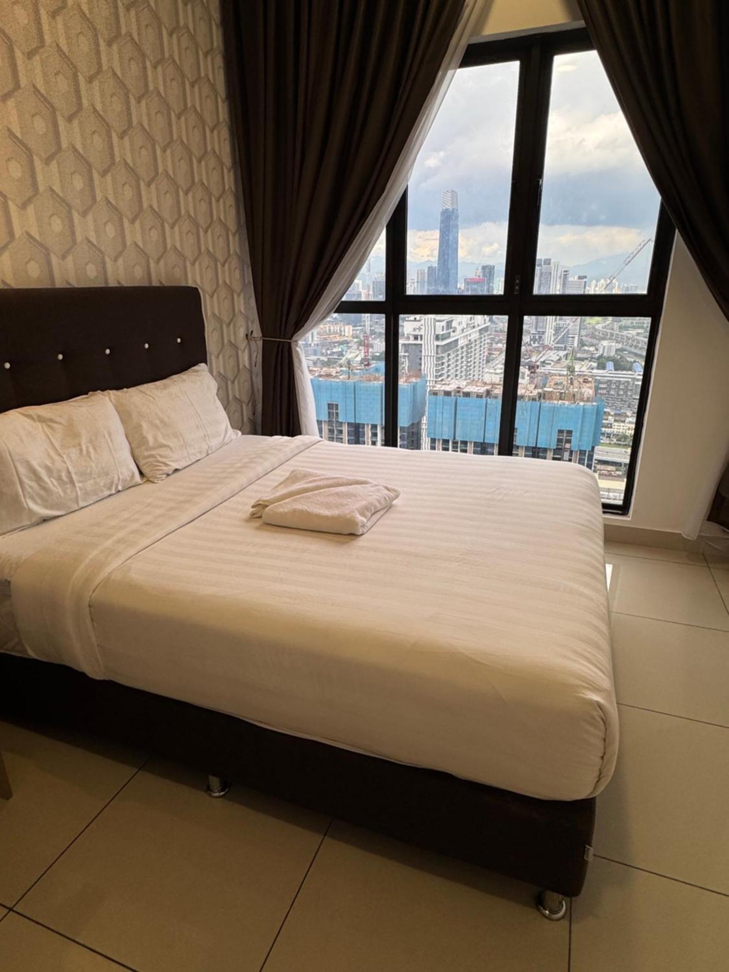 Trion Luxe Service At Klcc *