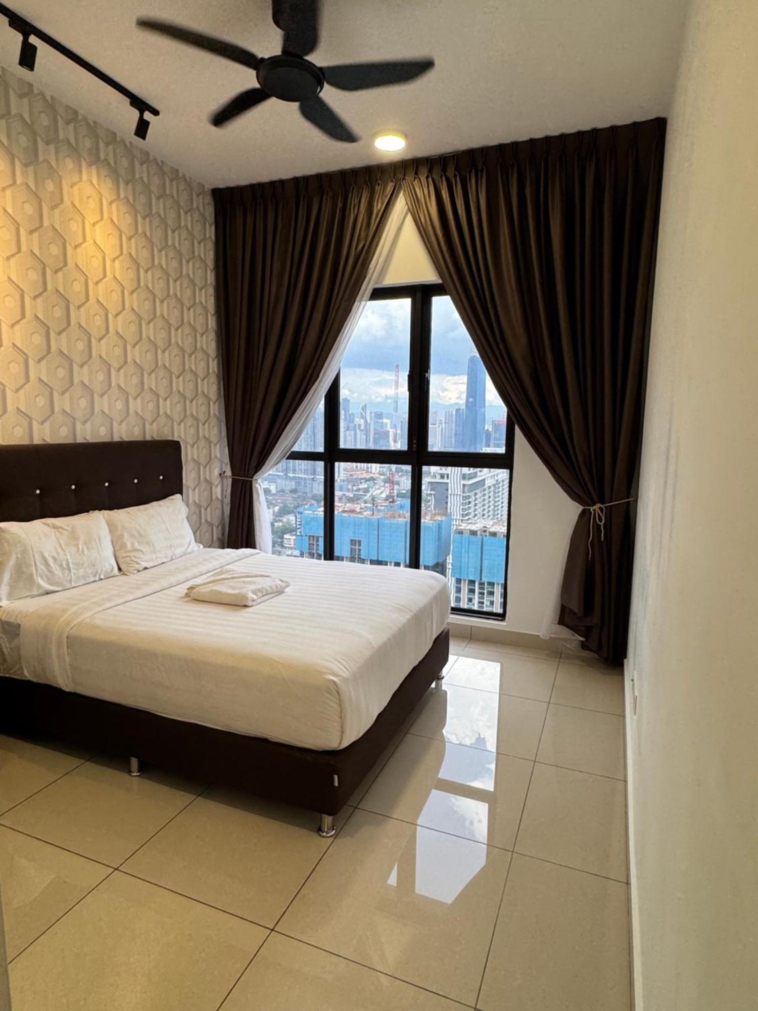 Trion Luxe Service At Klcc * Kuala Lumpur