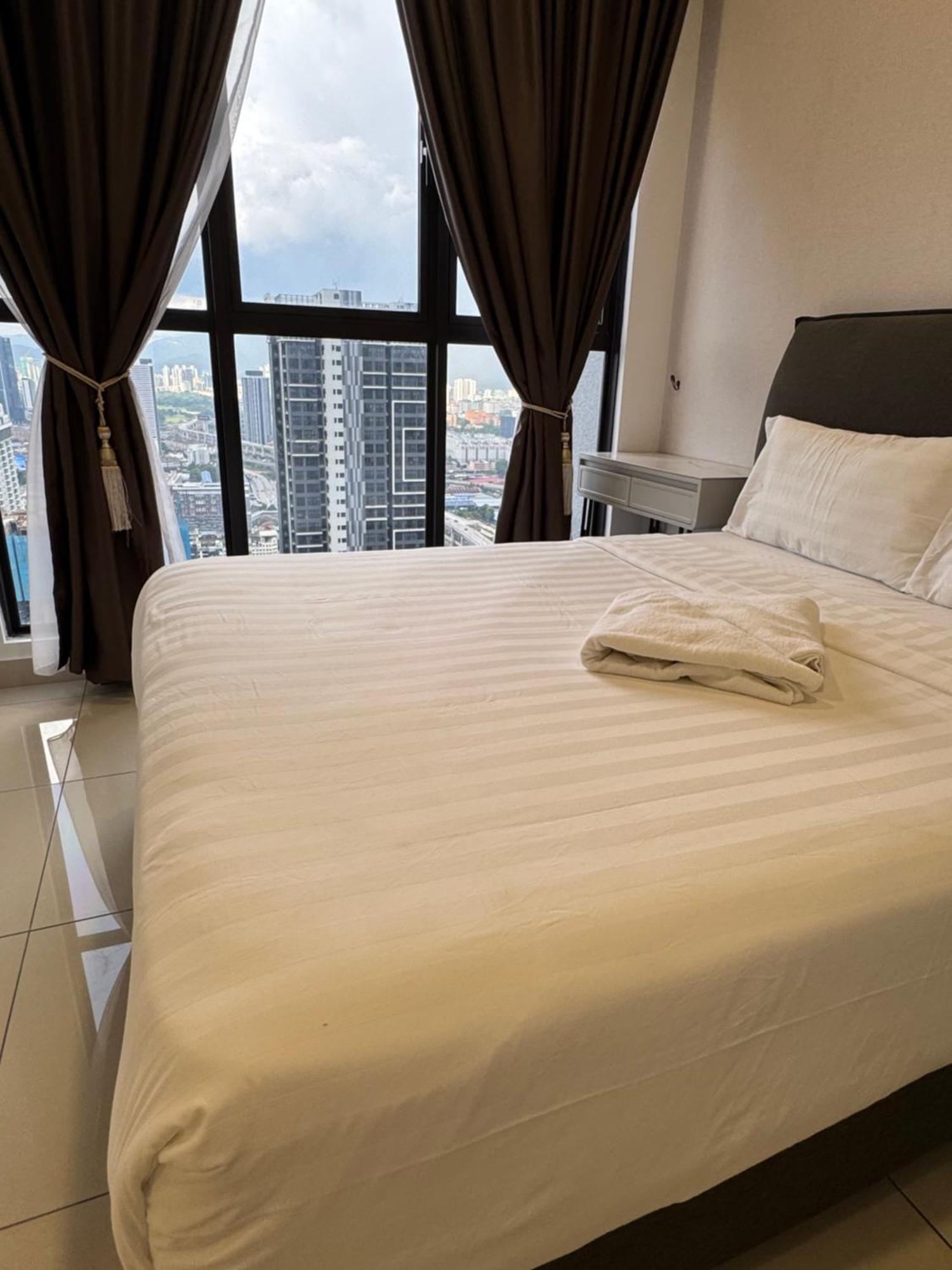 Trion Luxe Service At Klcc *