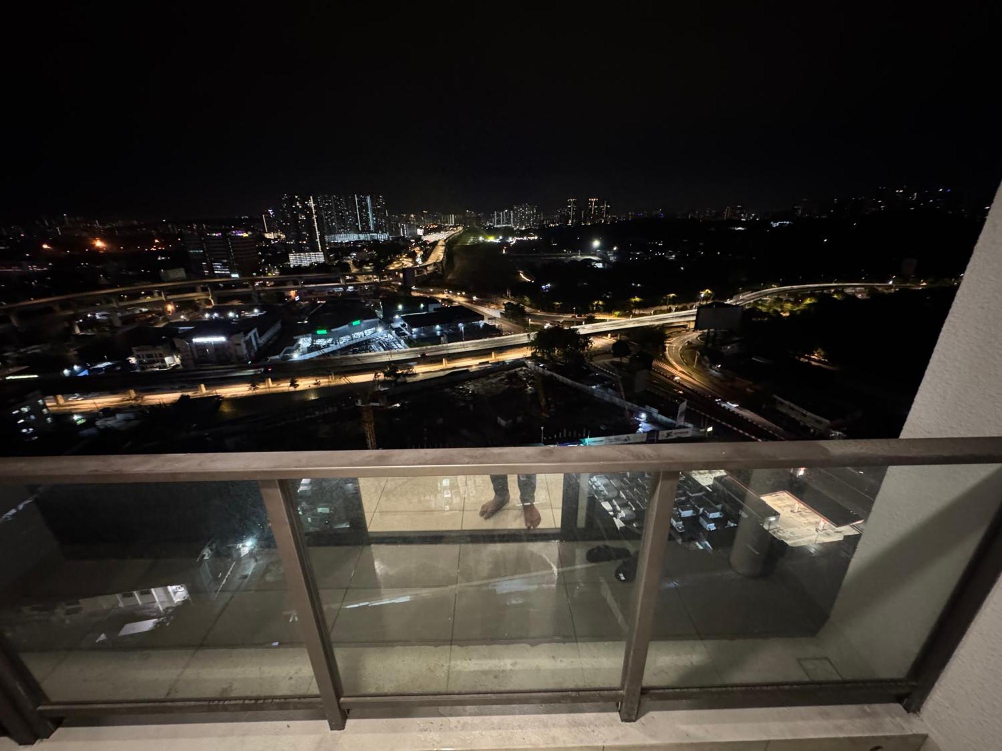Trion Luxe Service At Klcc Pangsapuri Kuala Lumpur